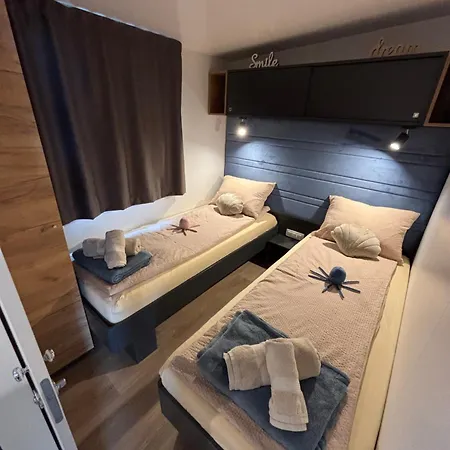 Mobile Luna Camping