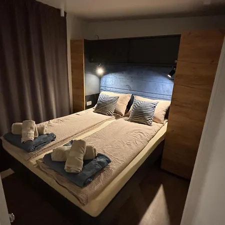 Campsite Mobile Luna Selce