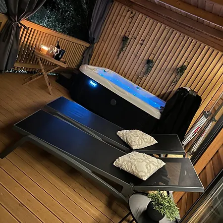 Mobile Luna Camping