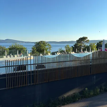 캠프장 Mobile Luna 셀스