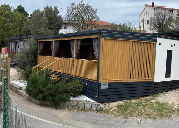 Mobile Luna Kamp alanı *